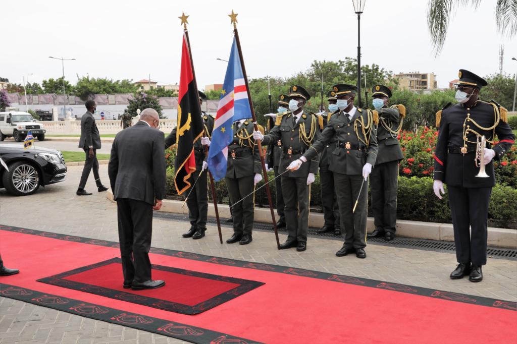 Pr Neves Maria in Angola 00006