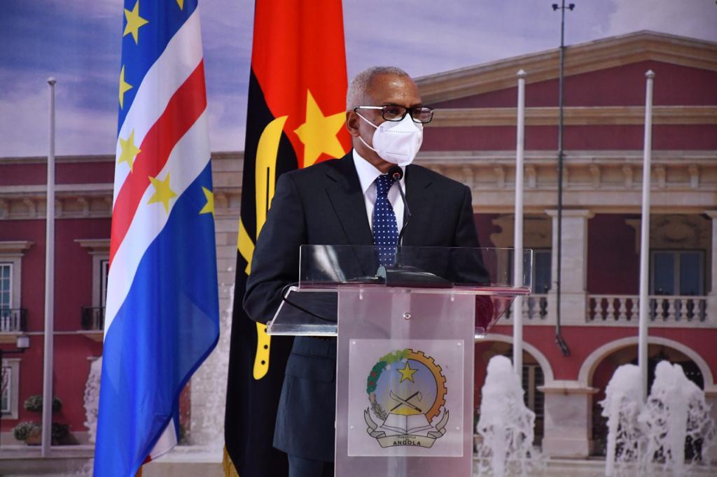 Pr Neves Maria in Angola 00012