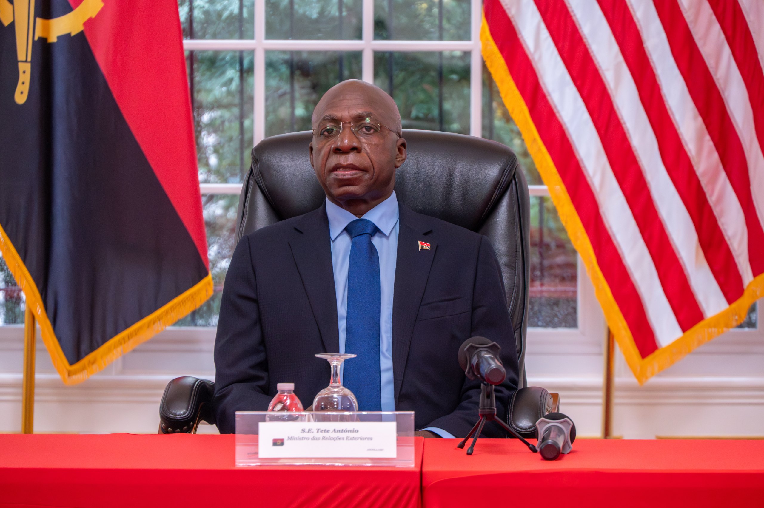 2025-12-02 Visita do Ministro Tete Antonio a Embaixada de Angola nos EUA 10