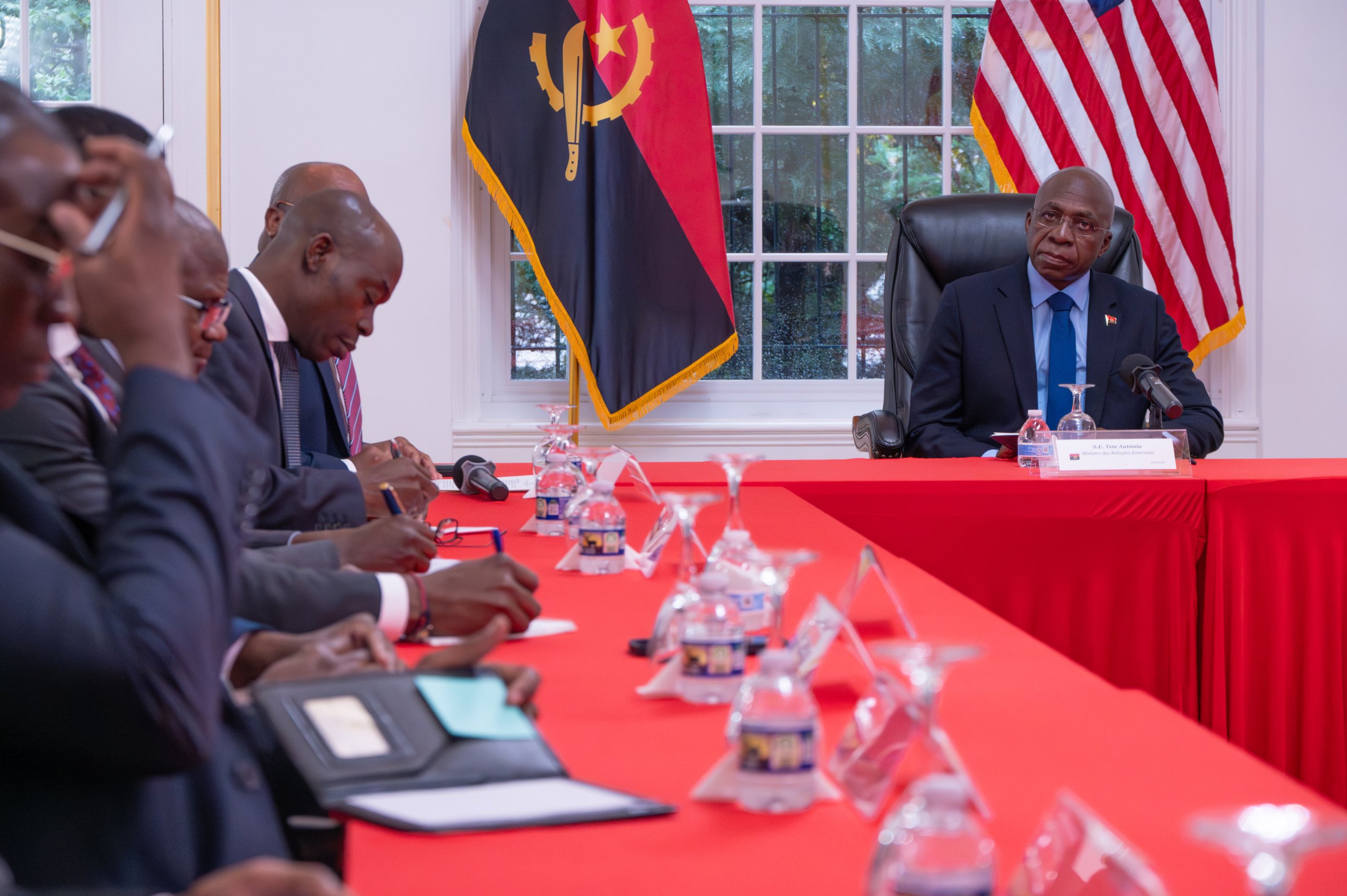 2025-12-02 Visita do Ministro Tete Antonio a Embaixada de Angola nos EUA 15