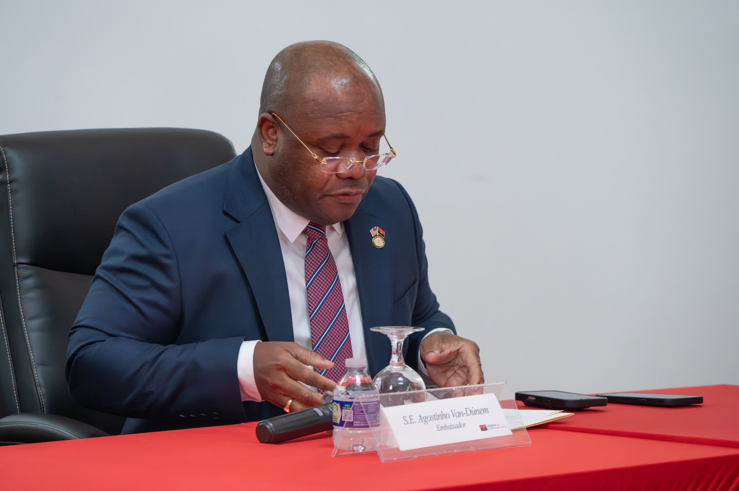 2025-12-02 Visita do Ministro Tete Antonio a Embaixada de Angola nos EUA 11