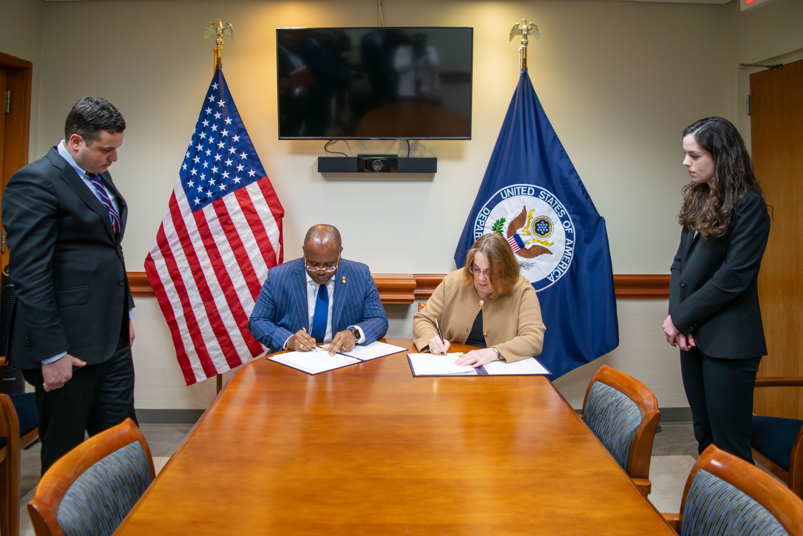 19 Abril - State Department 00006