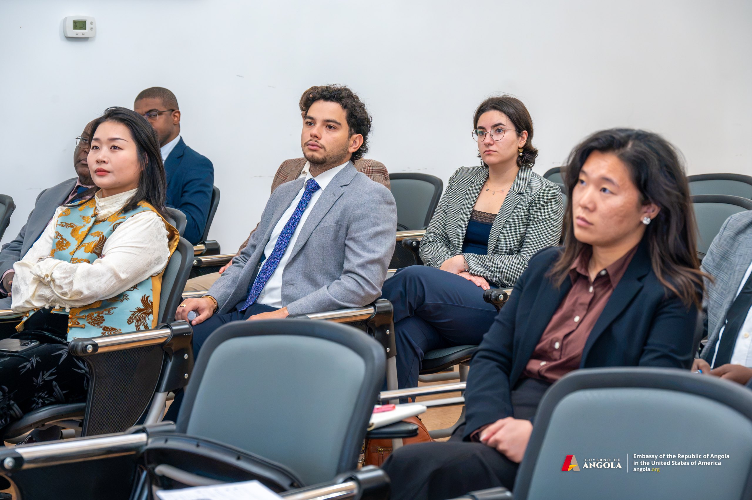 2026-10-05 Visita-Estudantes-Johns-Hopkins-SAIS 015